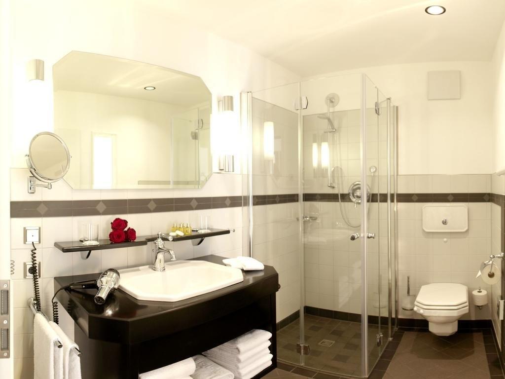 Allee Hotel Нойштадт-ан-дер-Айш Екстер'єр фото